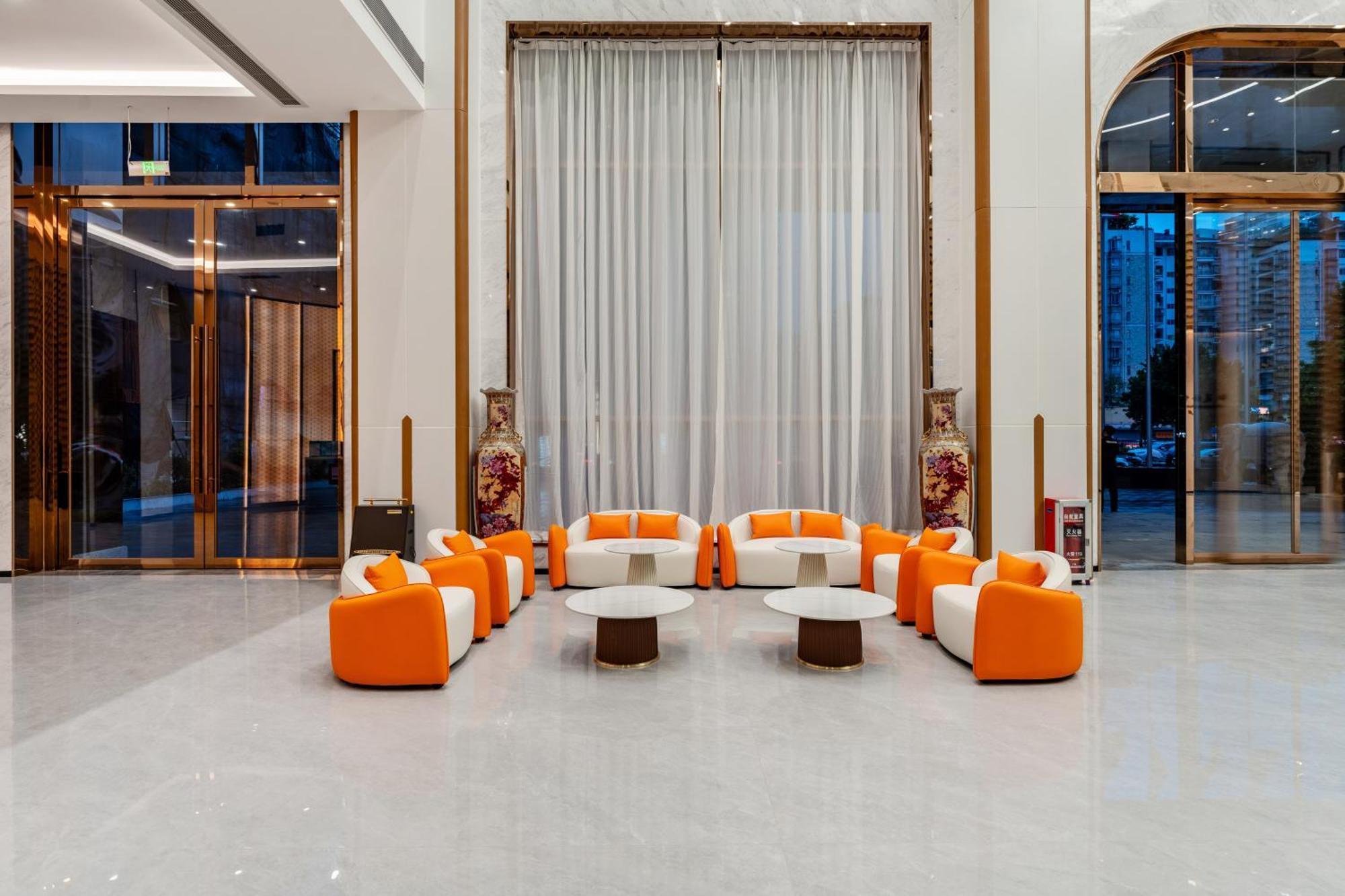 Liang Fan Holiday Inn Guangzhou Luaran gambar
