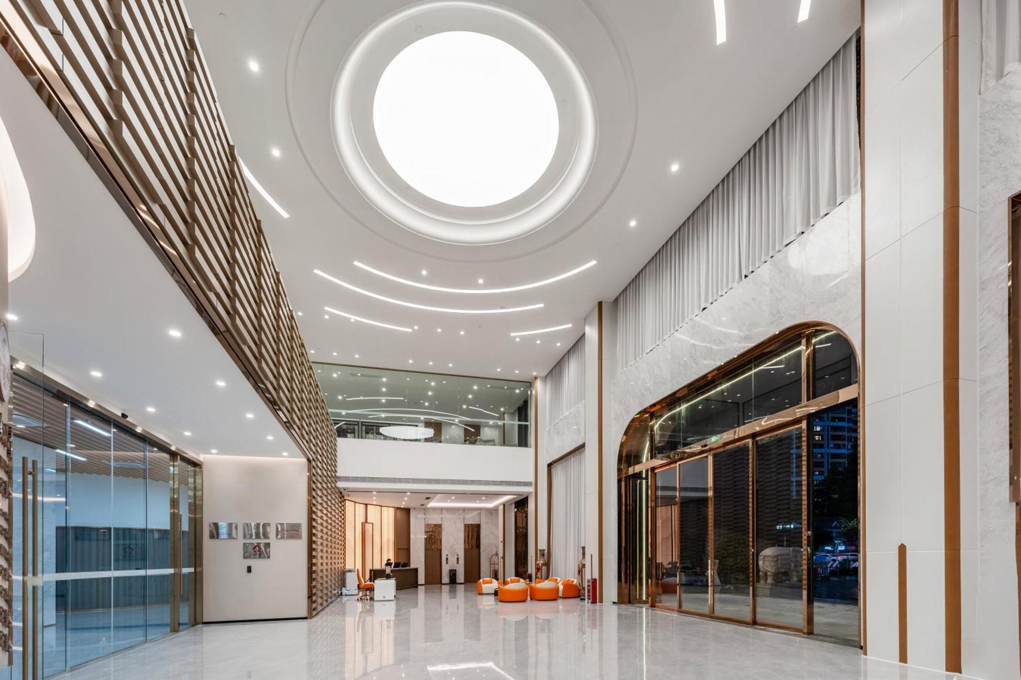 Liang Fan Holiday Inn Guangzhou Luaran gambar